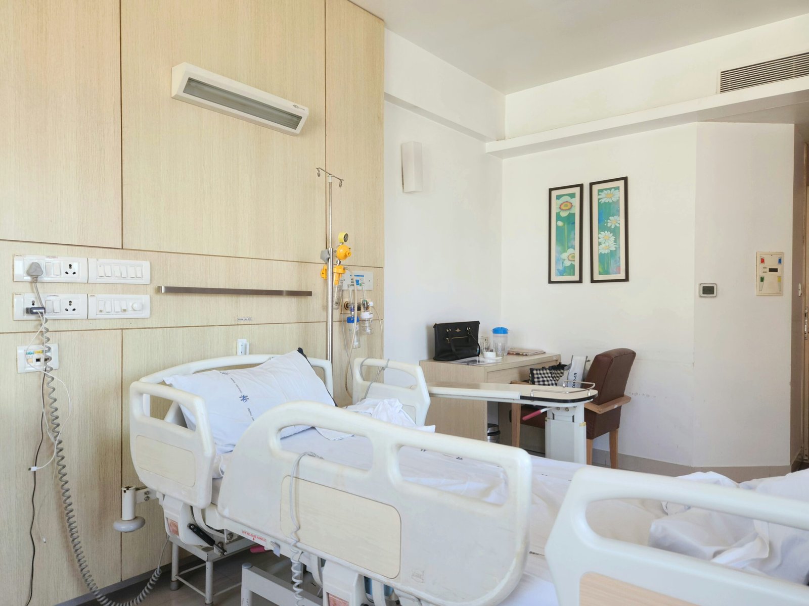 Hospita bed for home use